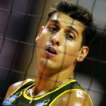 sidao_olhando_treino_selecao