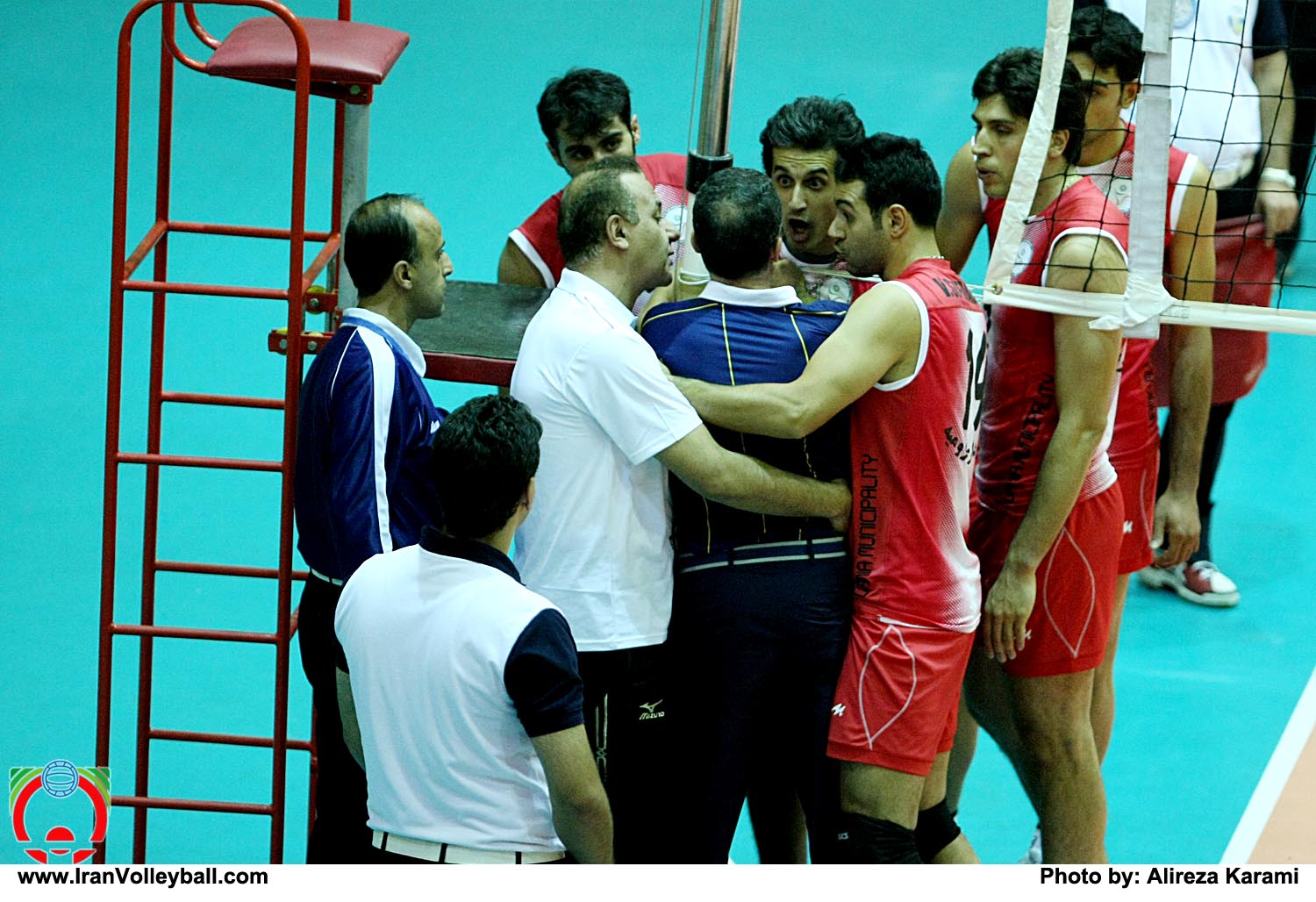 iran volleyball fight 5
