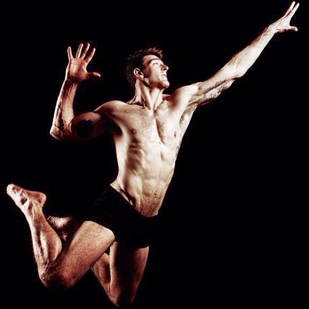 martin reader hot naked beach volleyball player