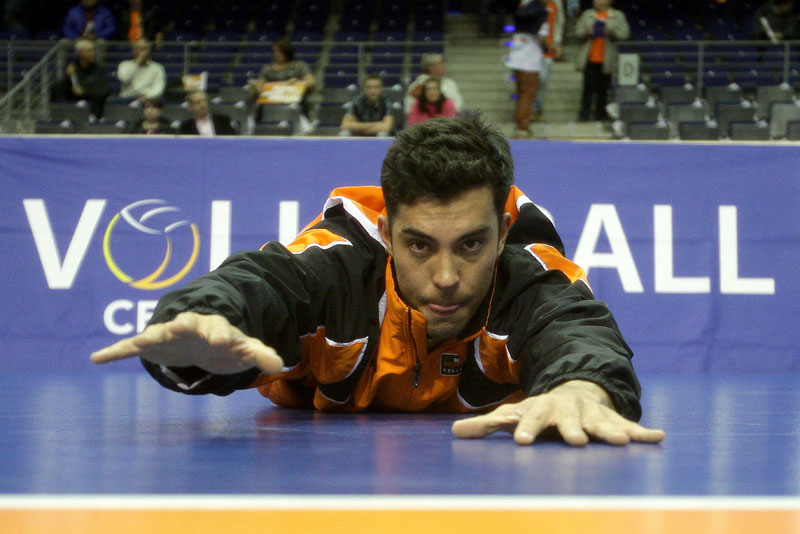 kawika shoji usa volleyball player setter