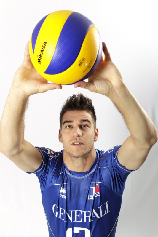 pierre pujol france volleyball setter