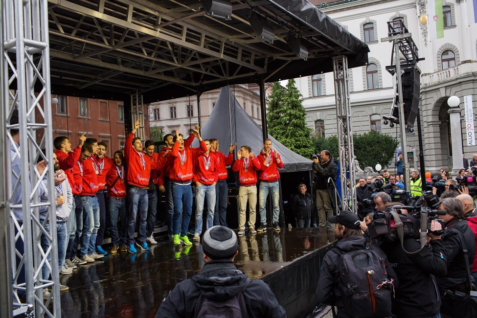 tine urnaut klemen cebulj mitja gasparini slovenia volleyball team 4