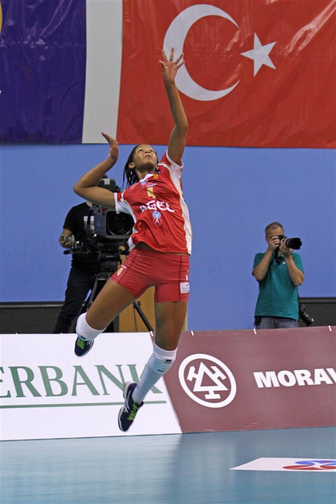melissa vargas cuban volleyball player 3