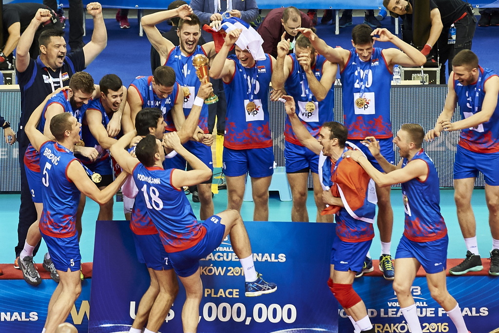 SerbiasteamcelebratevictorywhileawardingceremonyaftertheFIVBWorldLeaguevolleyballFinalmatch