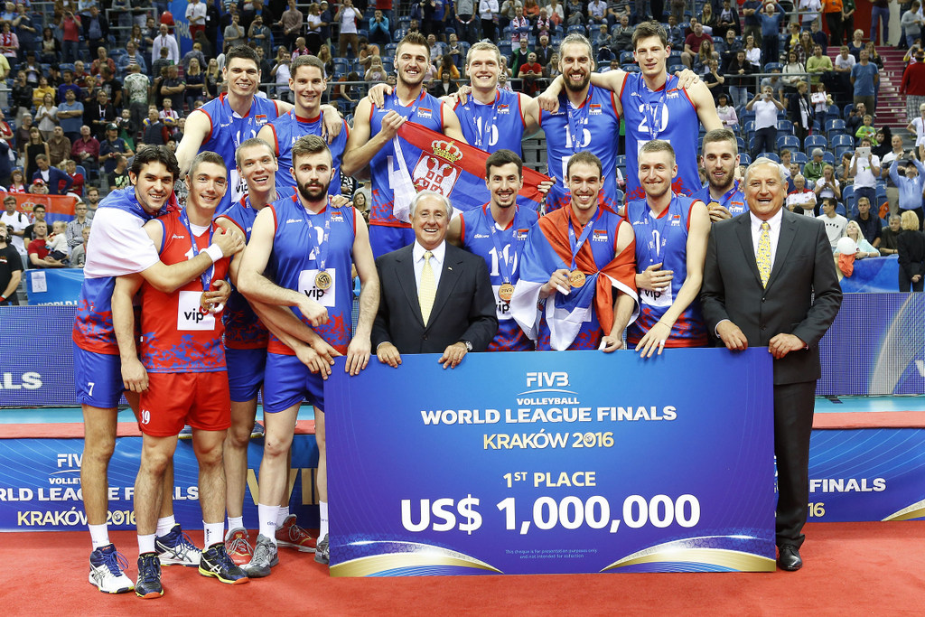 SerbiateamgoldmedalwithFIVBPresidentDrArySGraaF