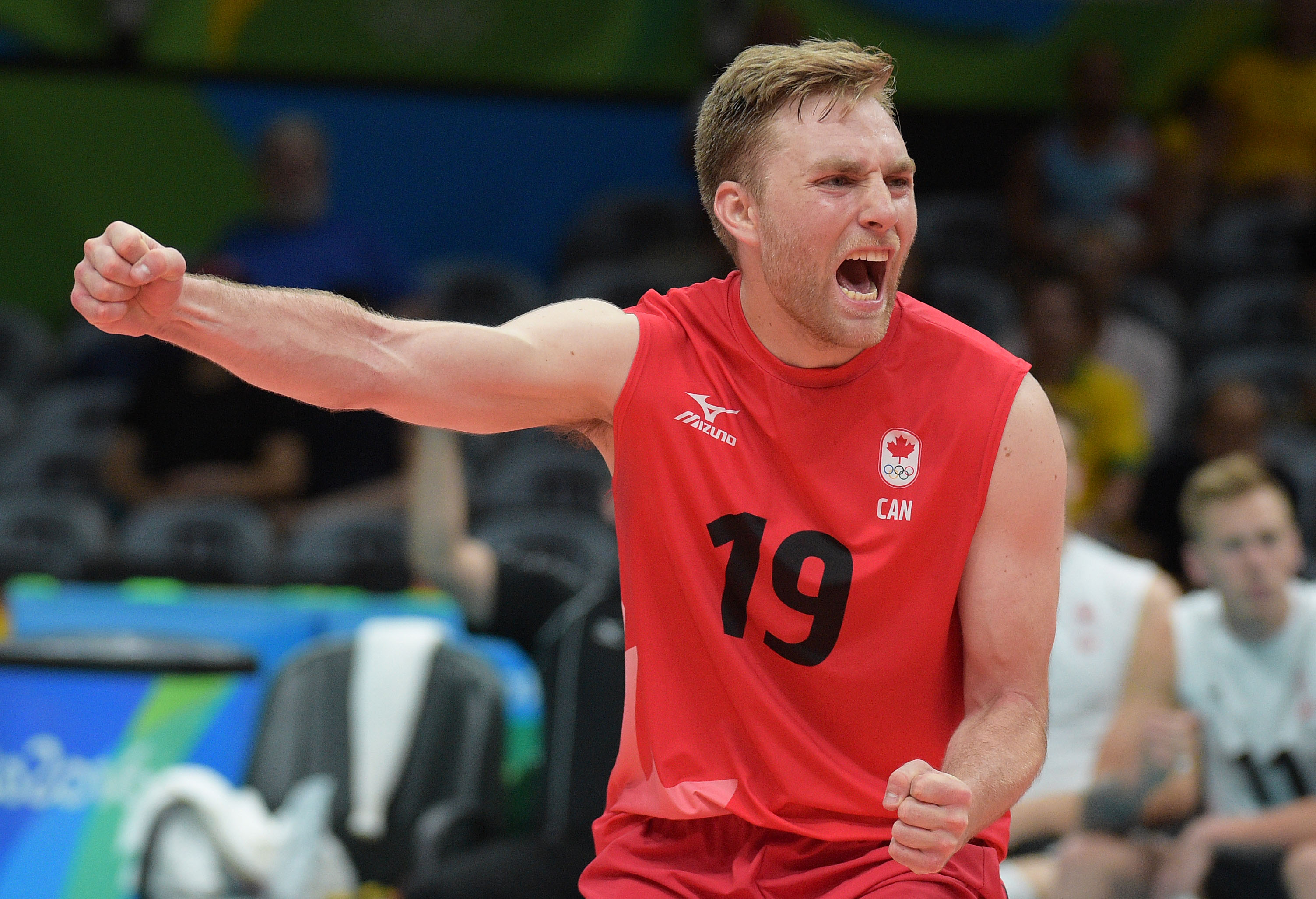 CanadianLiberoBlairBannyellsincelebrationofapoint