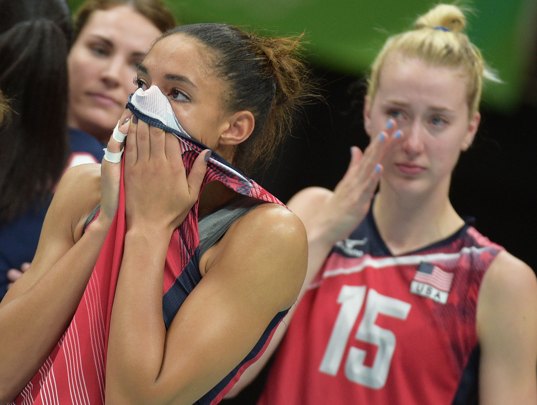 RachaelAdamsofUnitedStatesshowsherdisappointmentafterlosingthematchtoSerbia