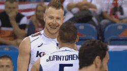 tumblr_obyakrmIqx1vd8quho3_250