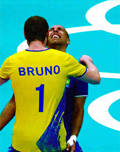 tumblr_oc9y6zaCJV1rg0hu0o1_250