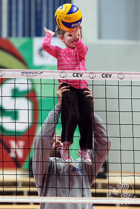 lloy ball Volleywood