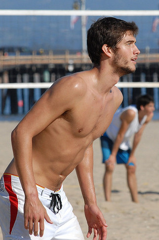 hot-volleybal-cullen-irons-6.jpg